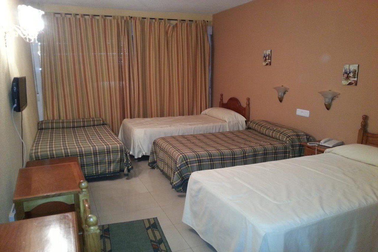 Hotel Manzanares Buitenkant foto