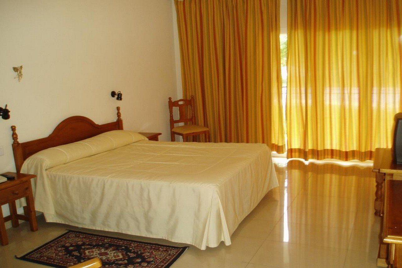 Hotel Manzanares Buitenkant foto