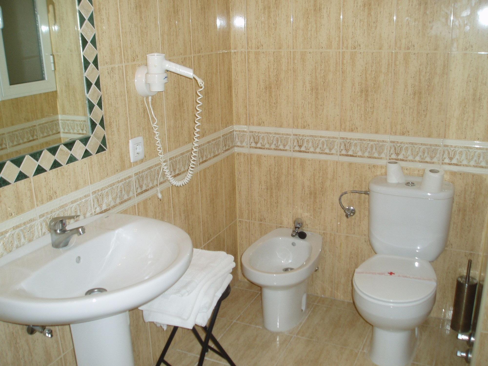 Hotel Manzanares Buitenkant foto