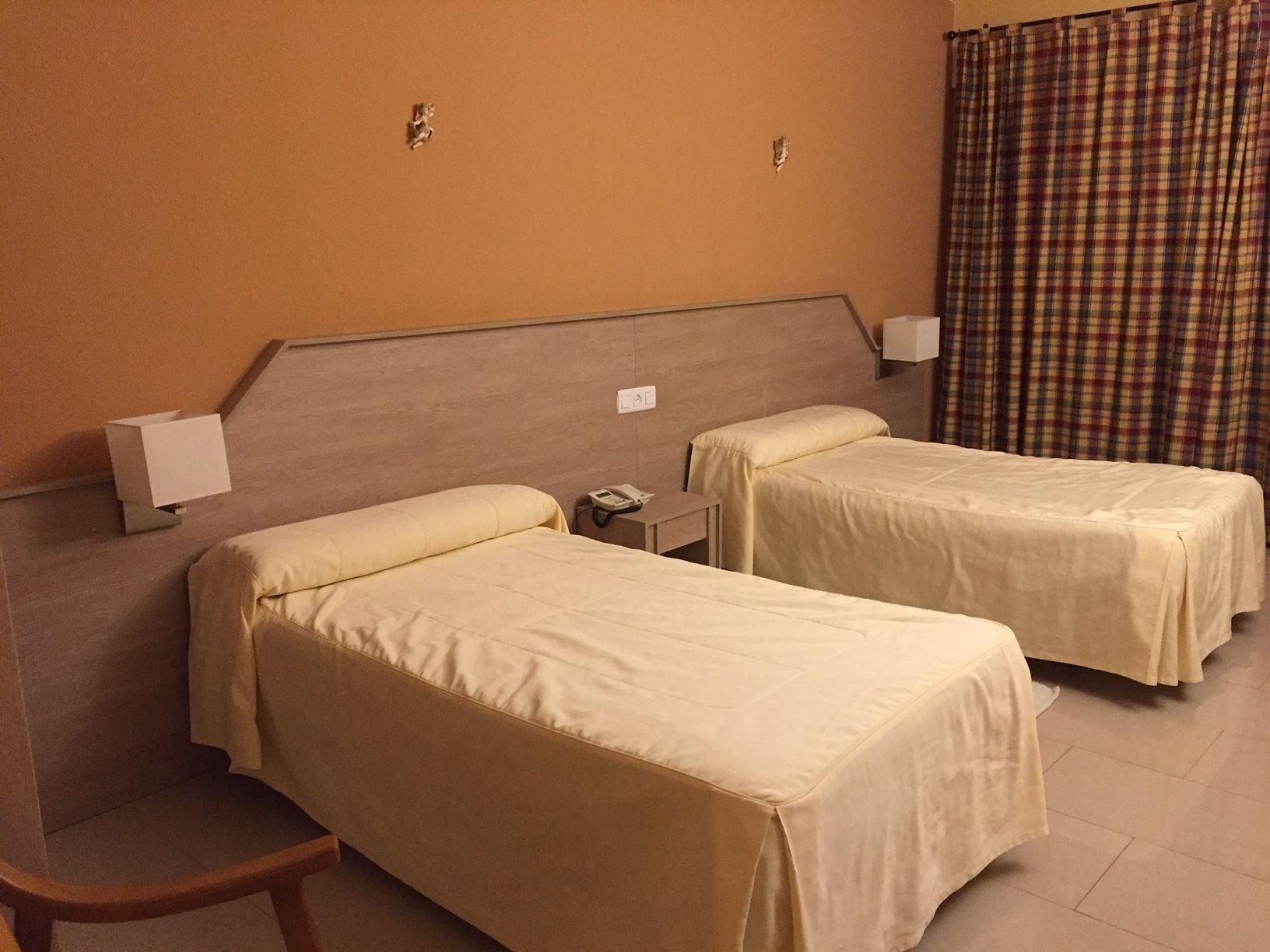 Hotel Manzanares Buitenkant foto