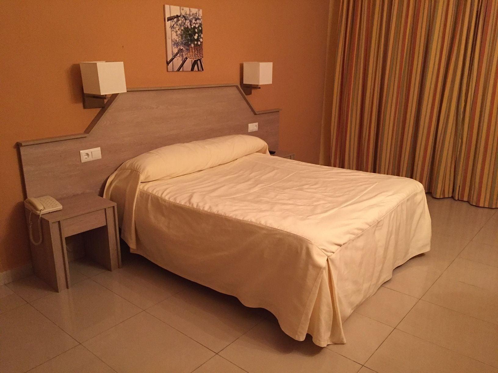 Hotel Manzanares Buitenkant foto
