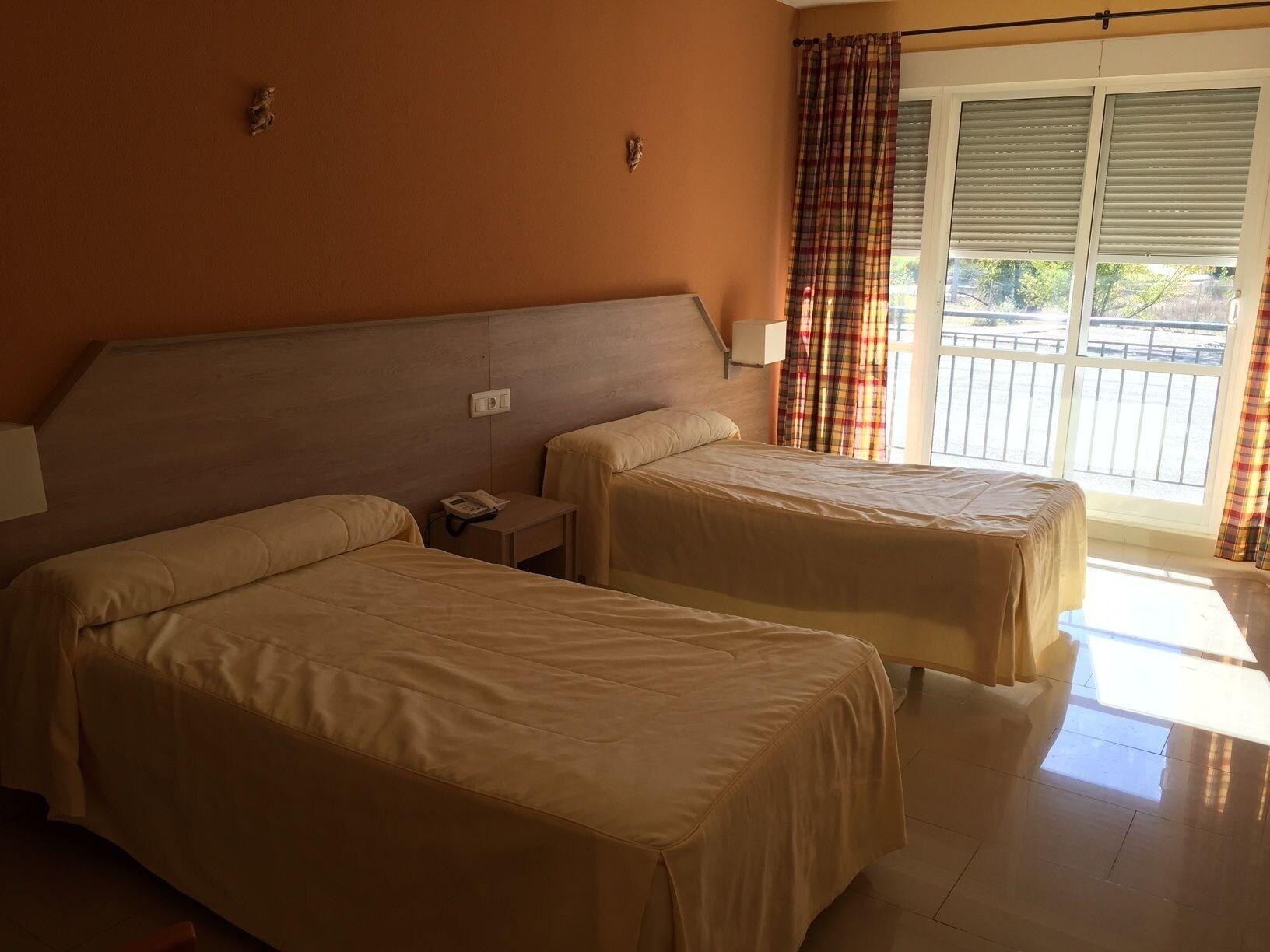 Hotel Manzanares Buitenkant foto
