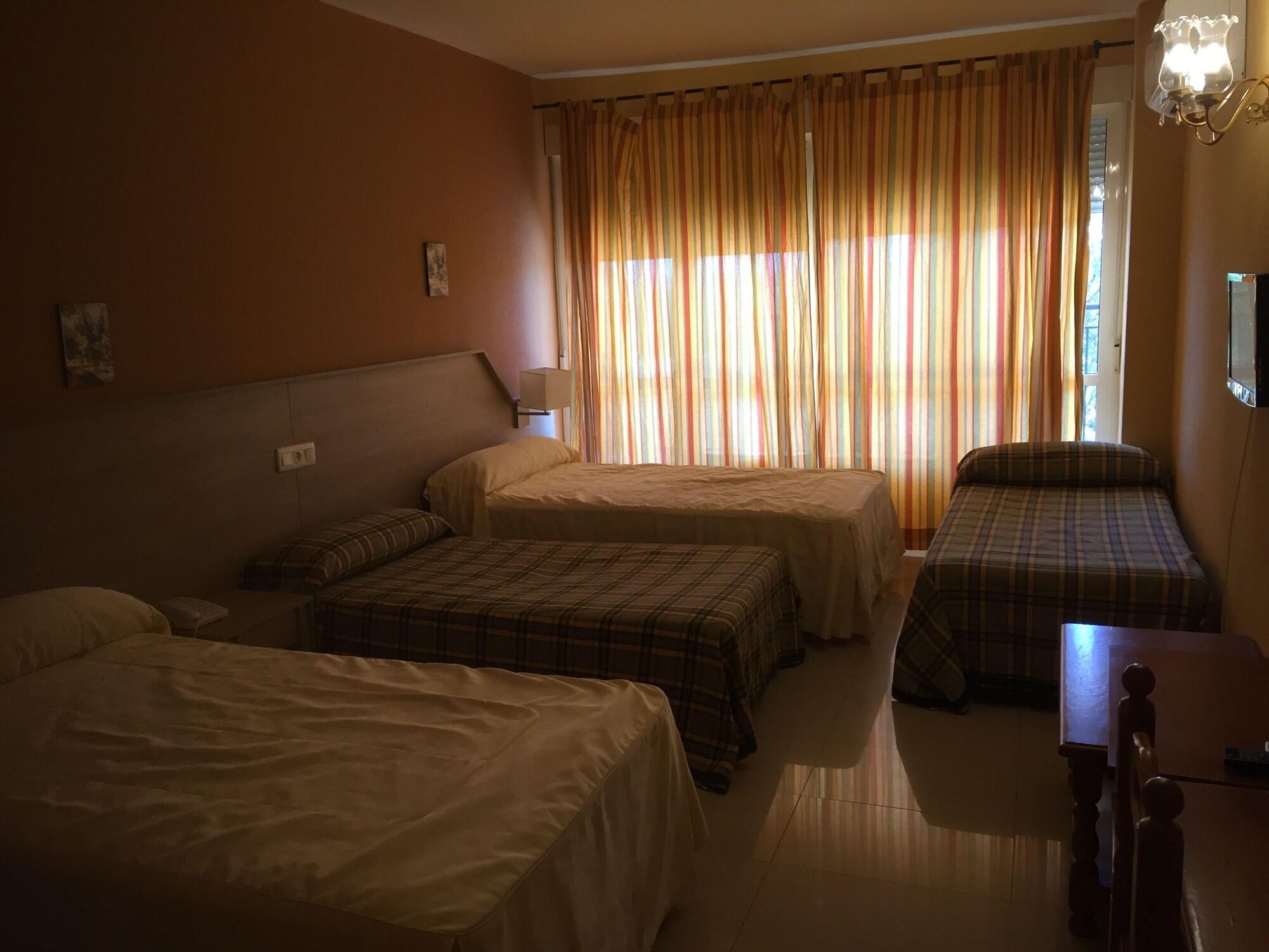Hotel Manzanares Buitenkant foto