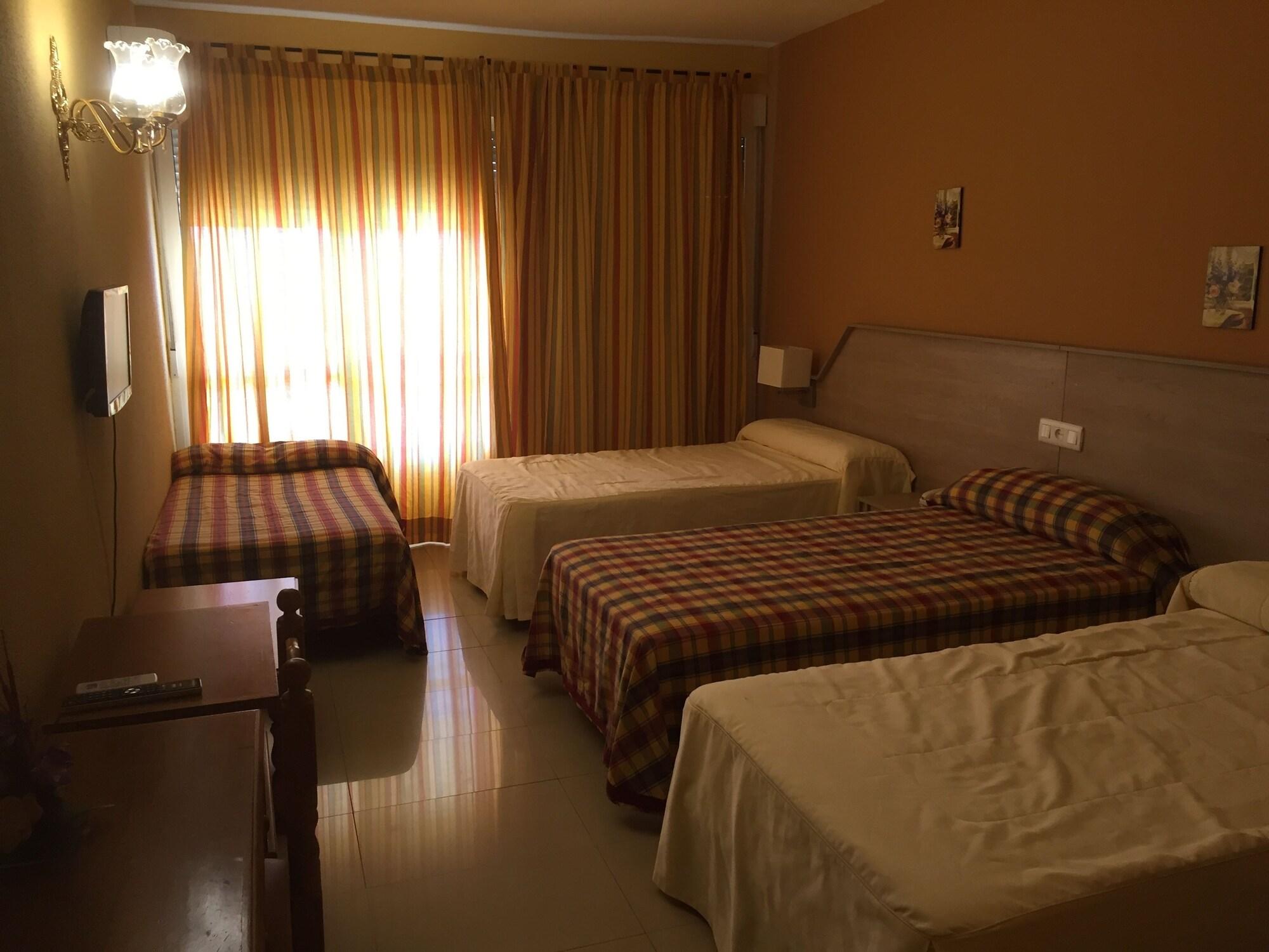 Hotel Manzanares Buitenkant foto