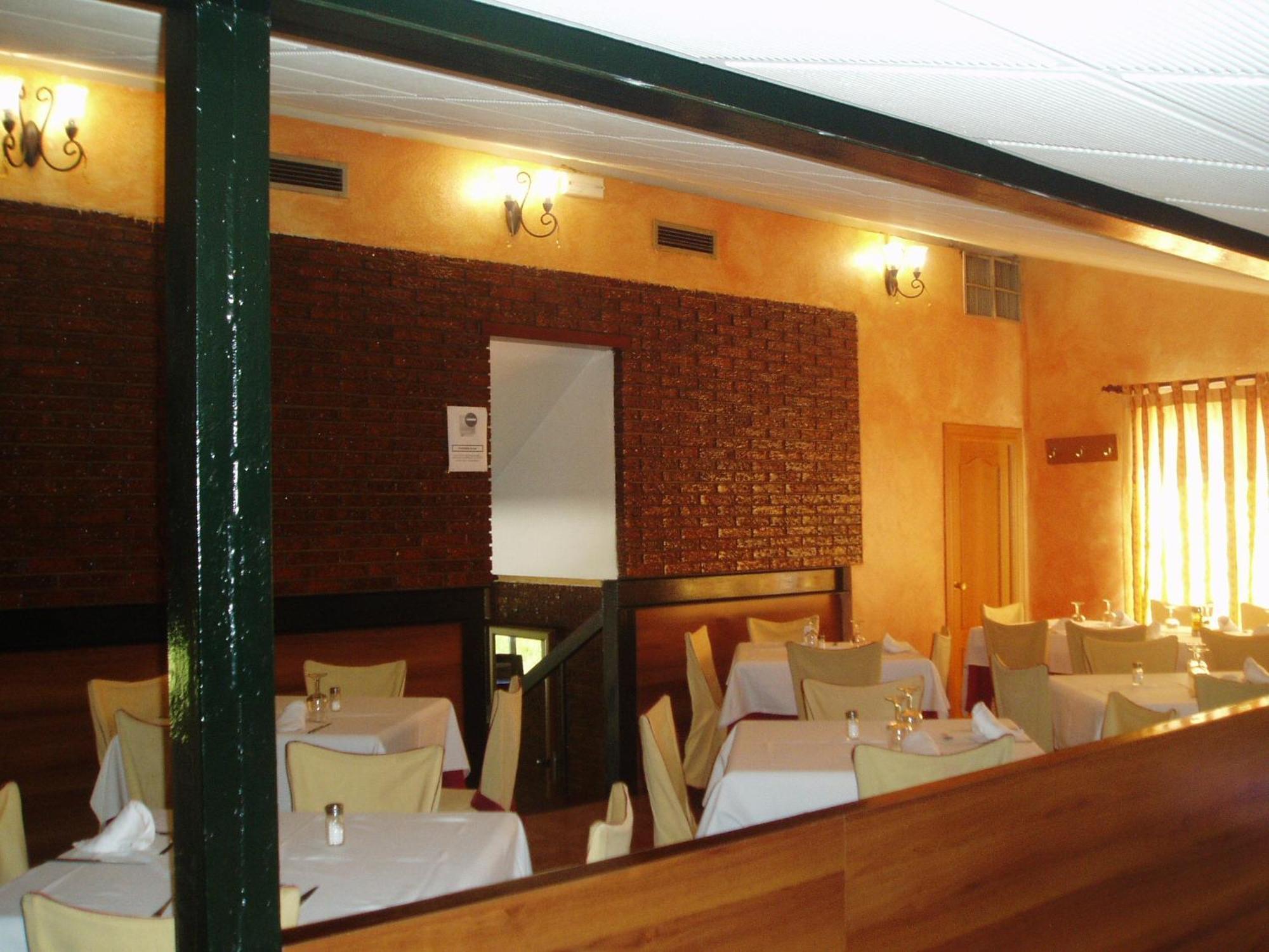 Hotel Manzanares Buitenkant foto
