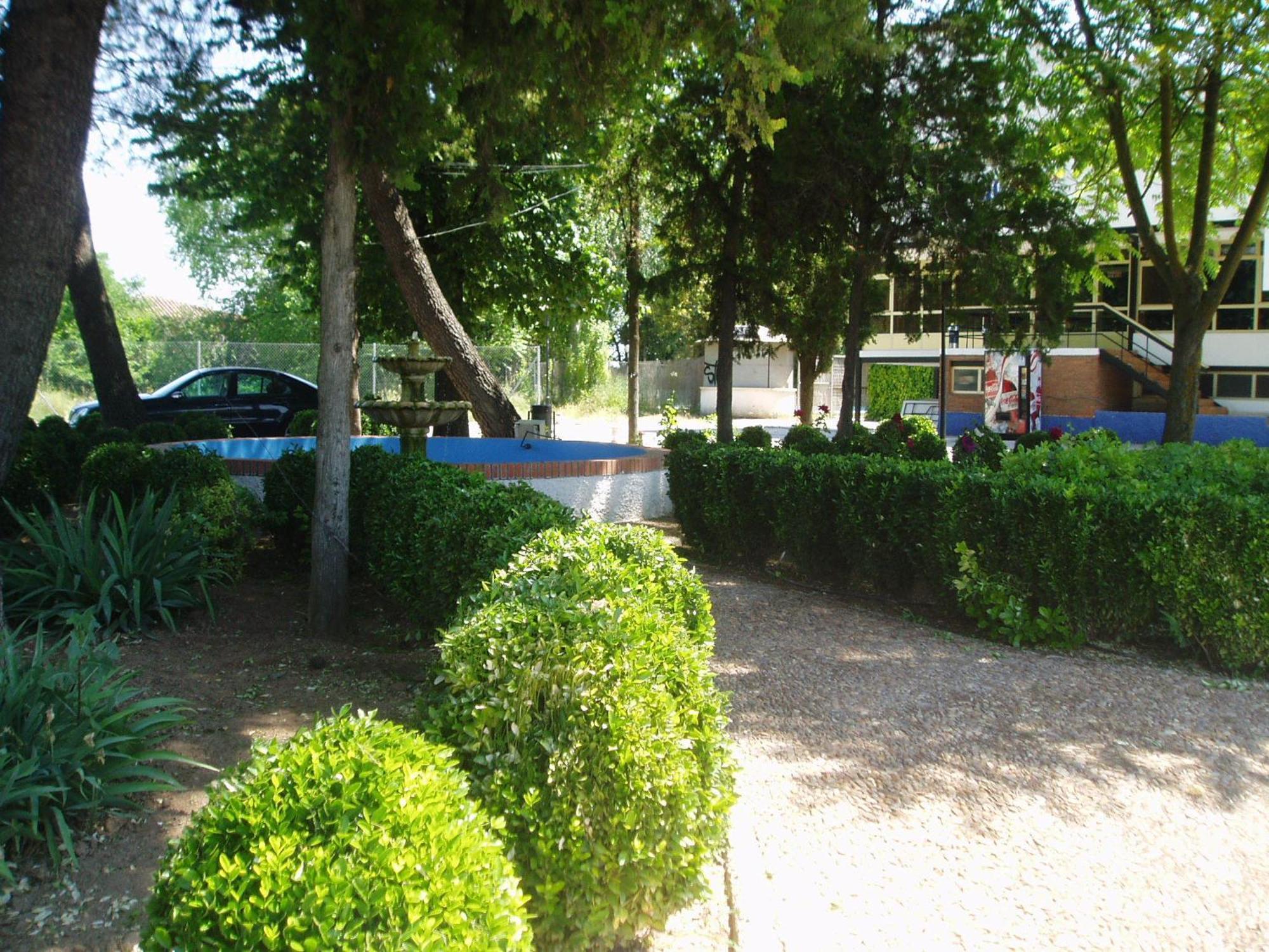 Hotel Manzanares Buitenkant foto